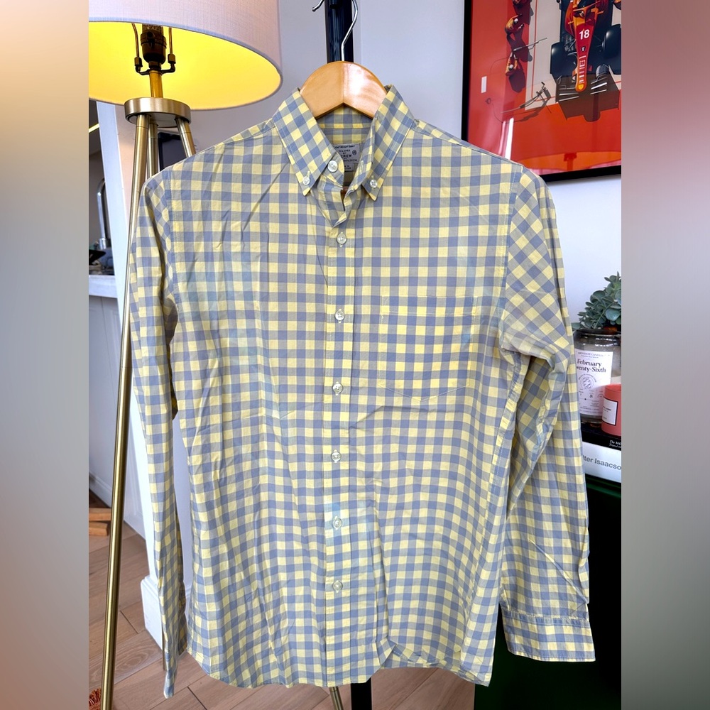 JCrew Lightweight Button Down Shirt - Men’s XS
